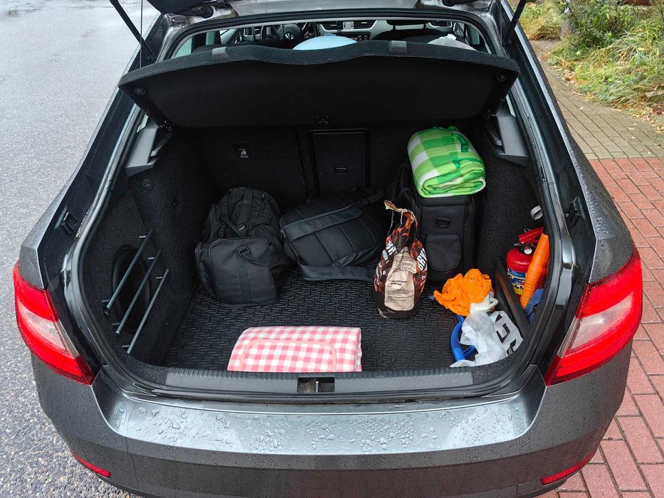 Subwoofer Skoda Octavia III