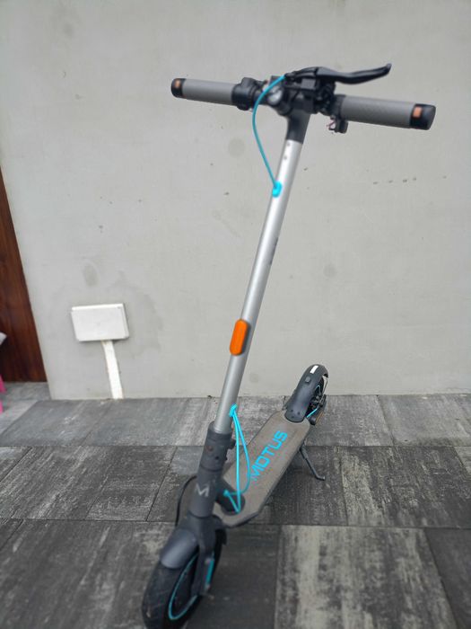 Hulajnoga elektryczna Motus Scooty 10