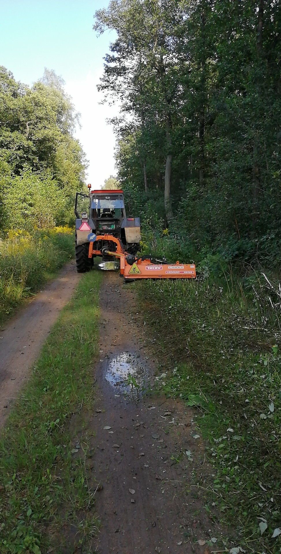 Koszenie traw ugorow, ląk