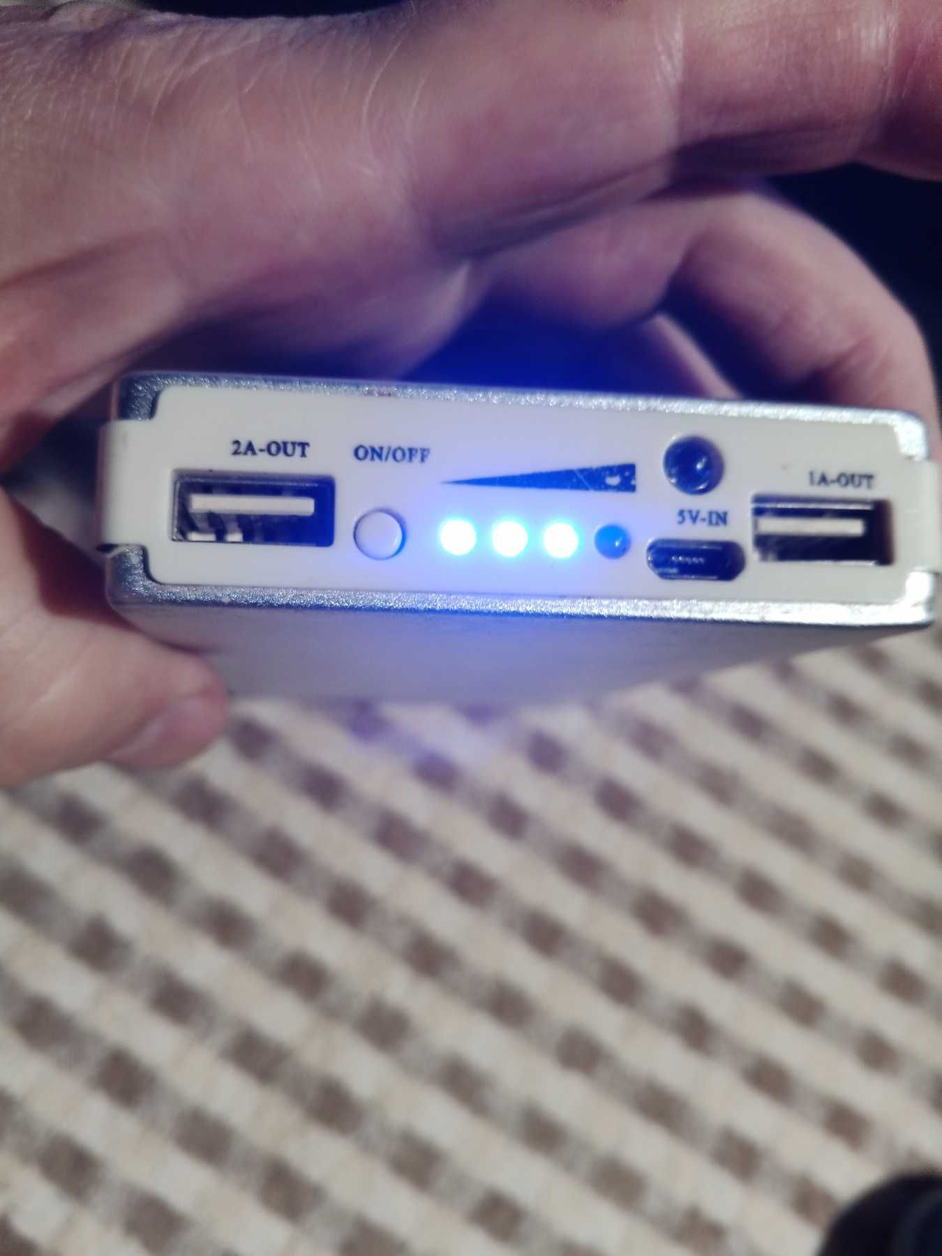 Повербанк 2 USB, инд заряда, 25000 МАч + солнечная батарея