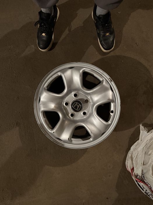 Продам диски Honda R16