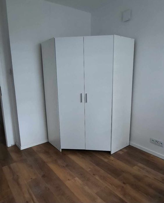 Duża szafa narożna