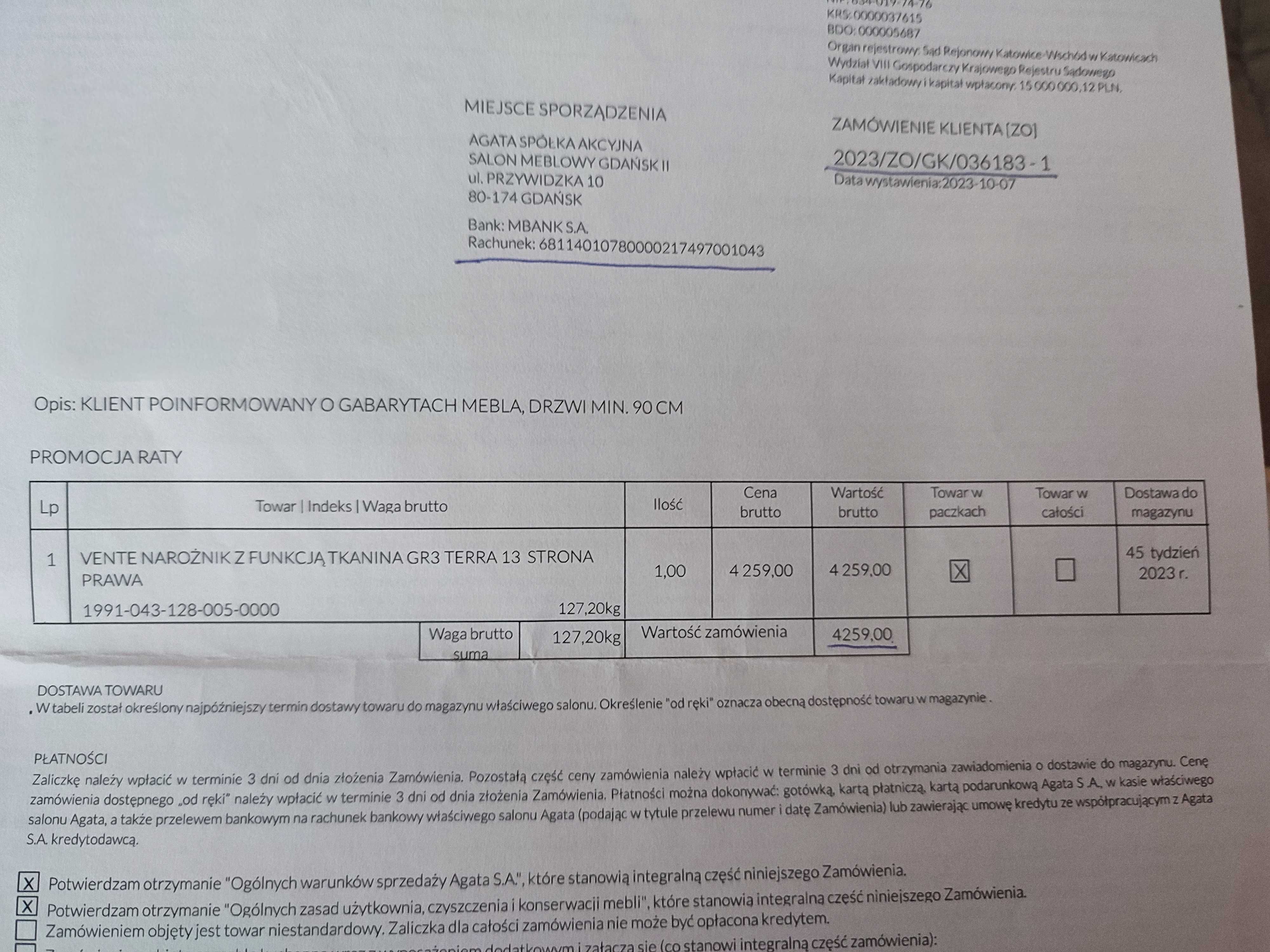 Narożnik z funkcją spania i regulowanymi zagłówkami