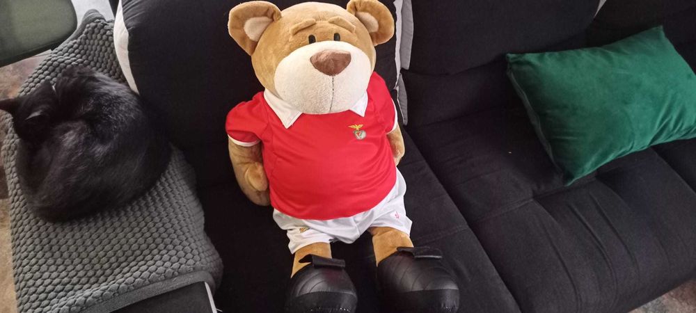 Peluche grande do Benfica