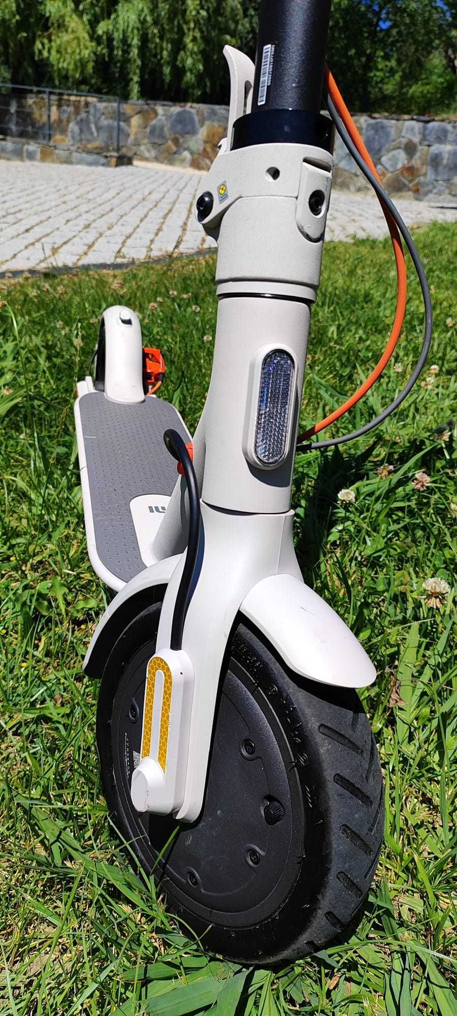 Trotinete Xiaomi Electric Scooter 3
