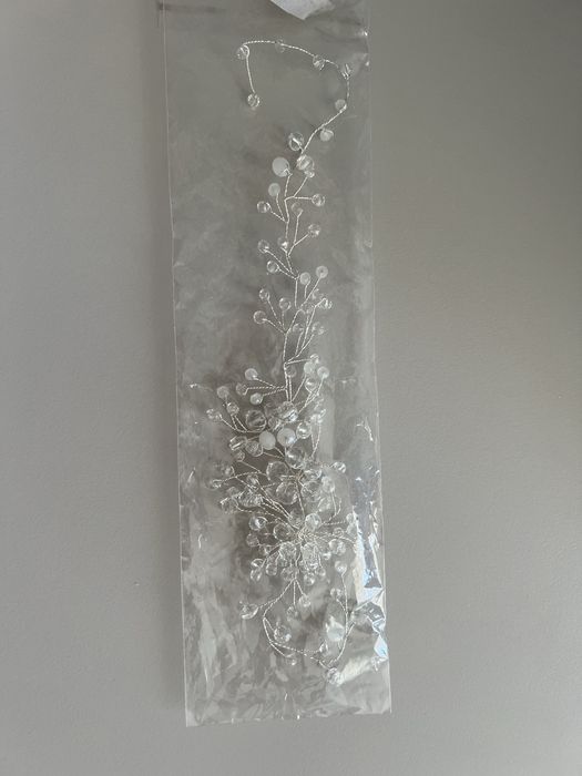 Прикраса для волося на весілля чи випускний, гілочка НОВА