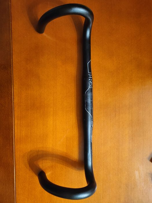 Kierownica szosowa PRO 440 mm.