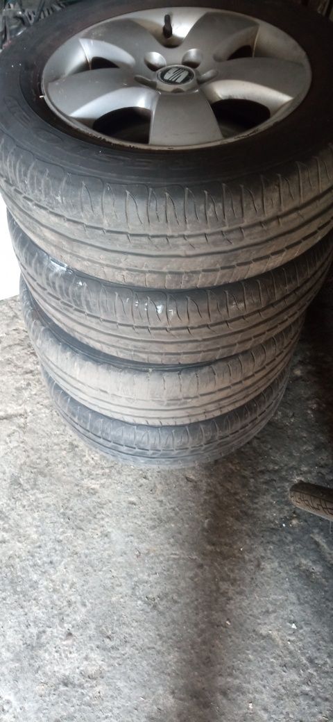 195/65r15 Opony + felgi seat ,Volkswagen 5x100 et.38
