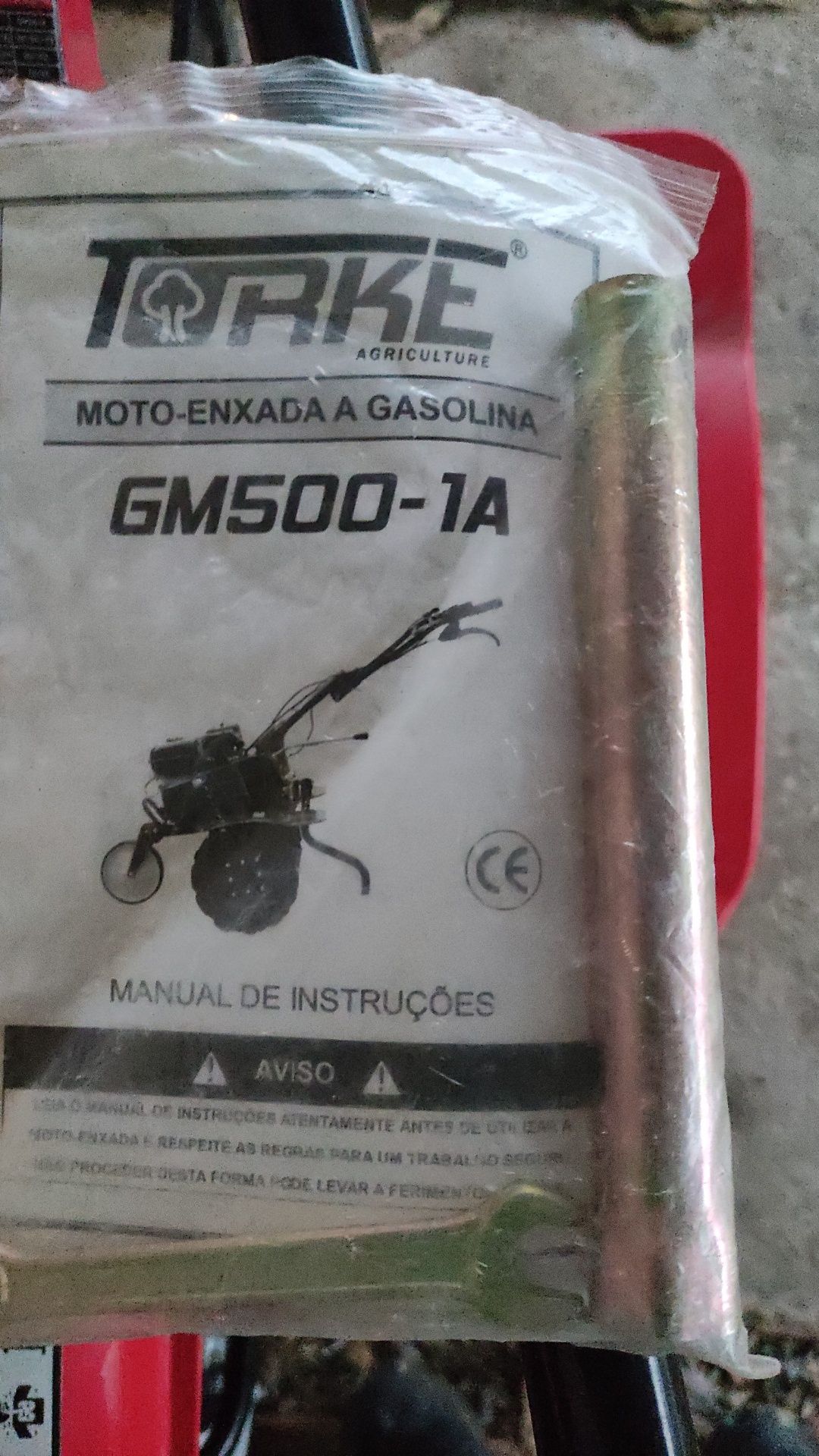 Moto enchada a gasolina