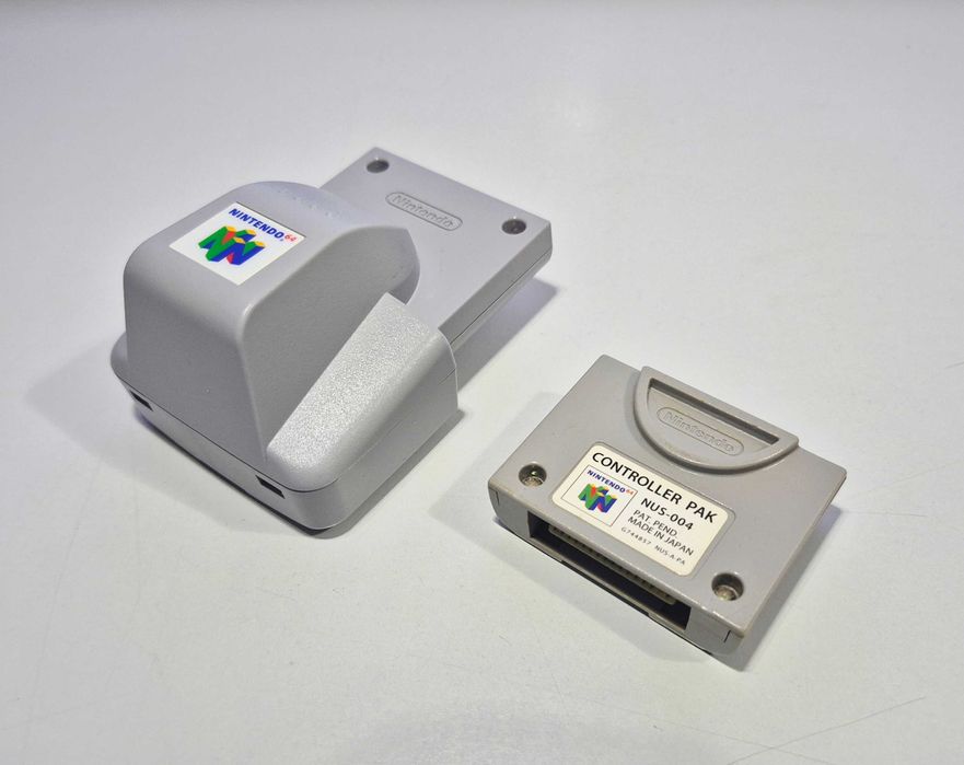 Rumble Pak (NUS-013) + Controller Pak (NUS-004)