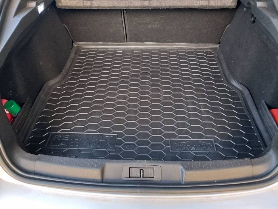 Коврик в багажник Renault Laguna 2 2001- Universal \ Laguna 3 2007-