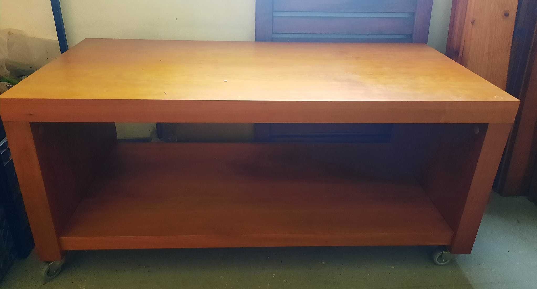 Conjunto mesa TV + mesa de apoio Loja Gato Preto em bom estado