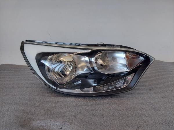 Ótica / farol direita KIA Rio III (UB)