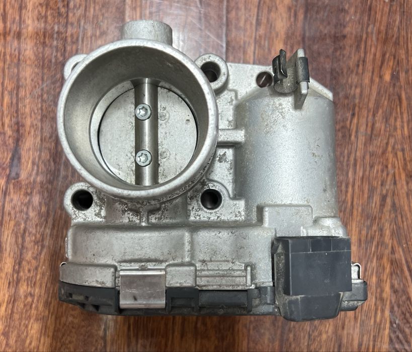 Приводний елемент, дросельна заслінка BOSCH