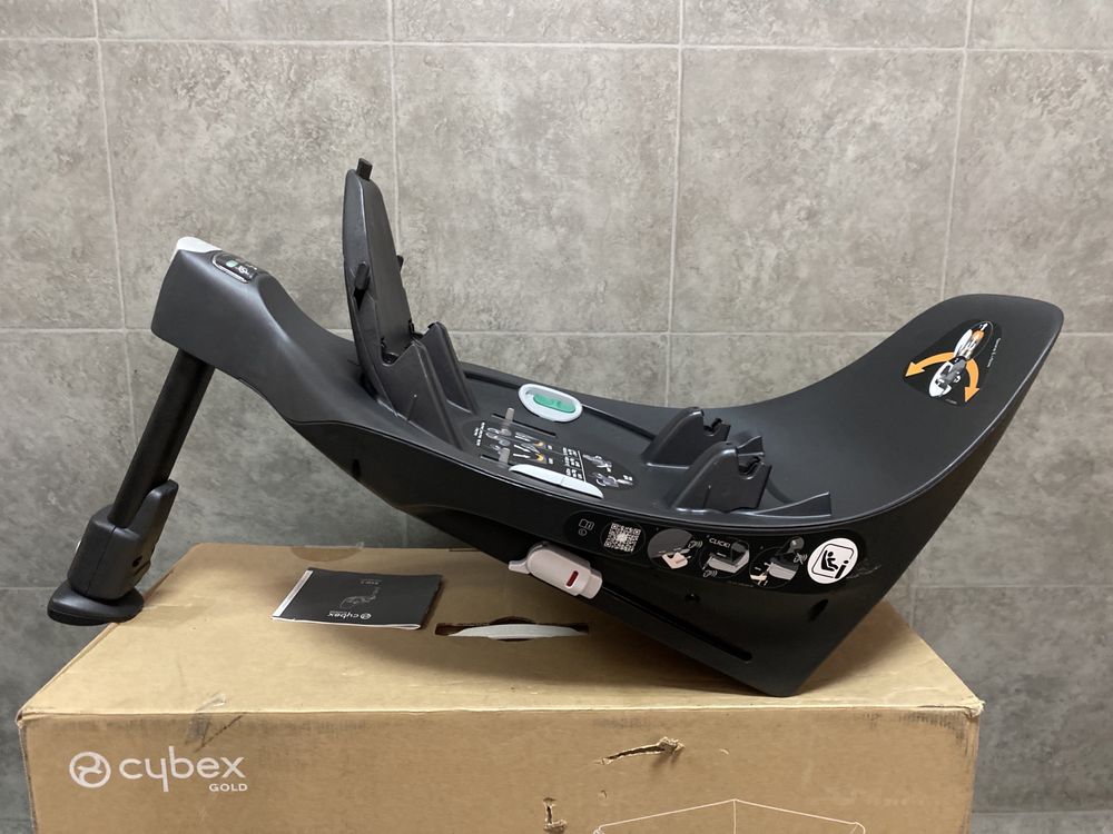 Автокресло Cybex Cloud Z с поворотной базой isofix