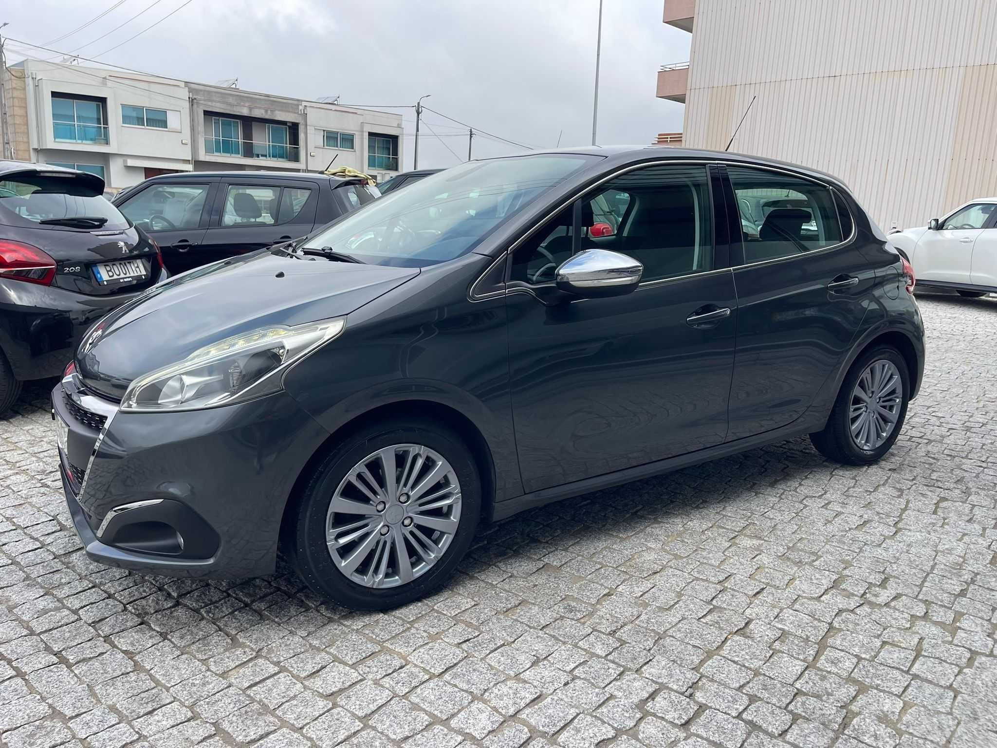 Carro em excelentes condições 1200 de cilindrada