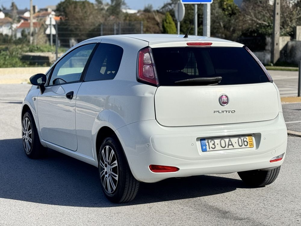 FIAT PUNTO VAN 1.3 MULT-JET ANO 2013 GASÓLEO 2 LUGARES