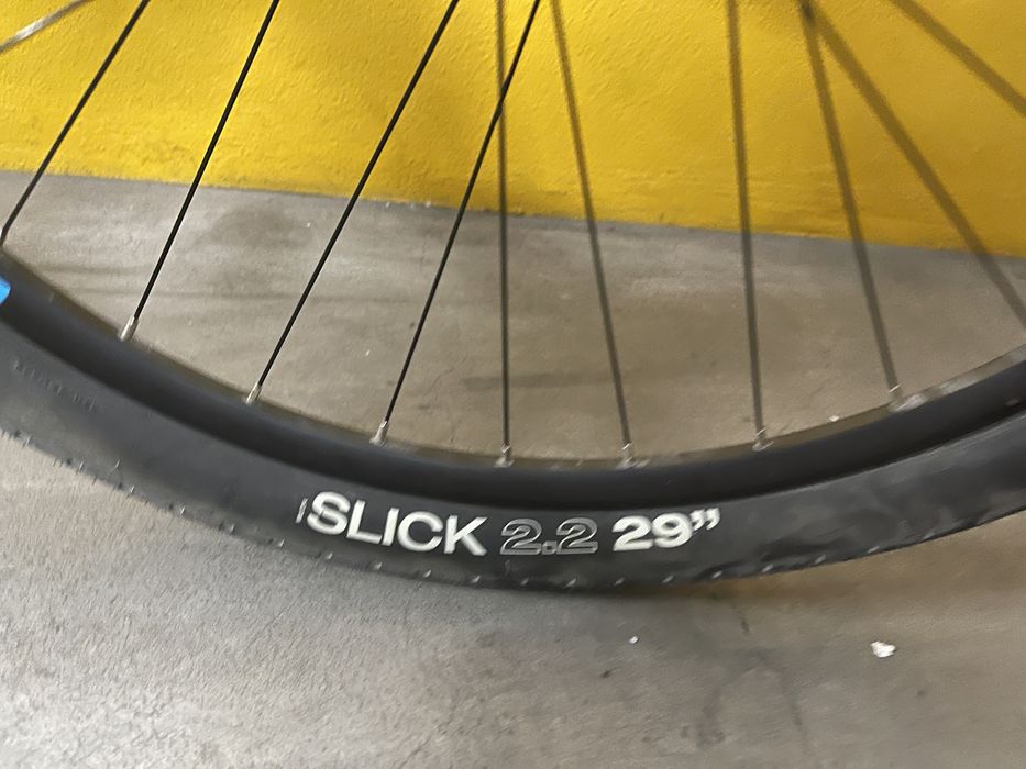 BERG TrailRock Ltd - XL 29” 3x8