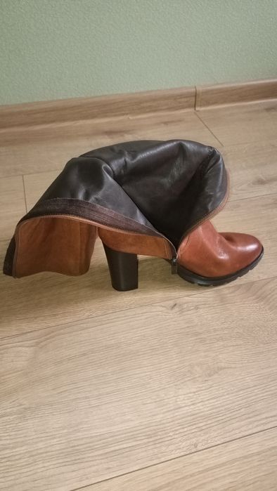 Взуття жіноче осіннє