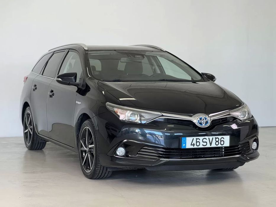 Toyota Auris Touring Sports 1.8 HSD Comfort +P.Techno+P.Sport