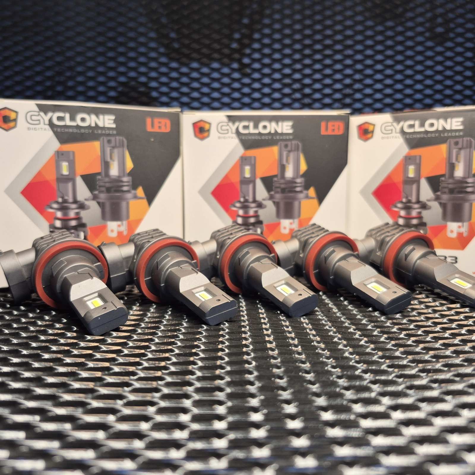 LED лампи  Cyclone type 33 H11/ H4/ H7 12- 24V Автолампи