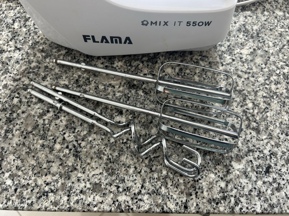 Batedeira com 2 varas diferentes