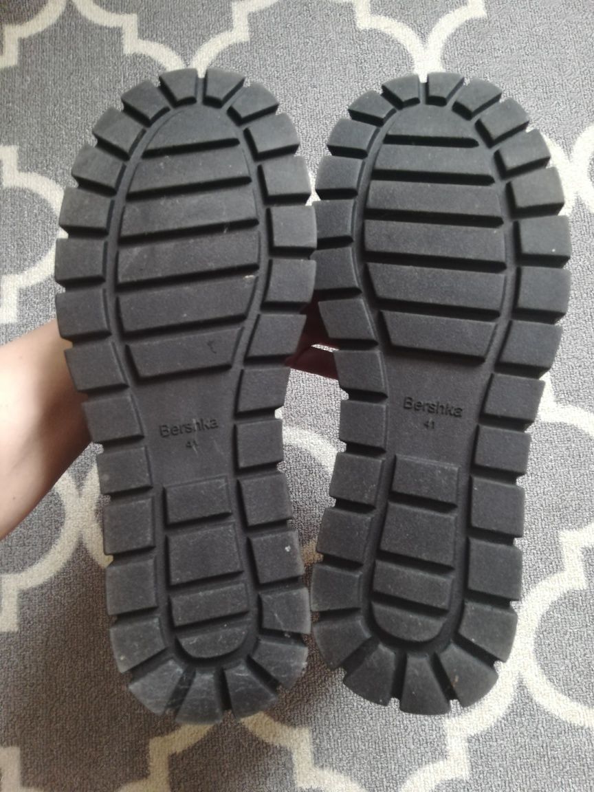 Czarne botki trapery glany Bershka rozmiar 41