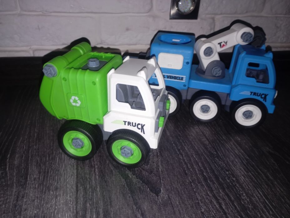 Набір машини на шурупах конструктор Truck