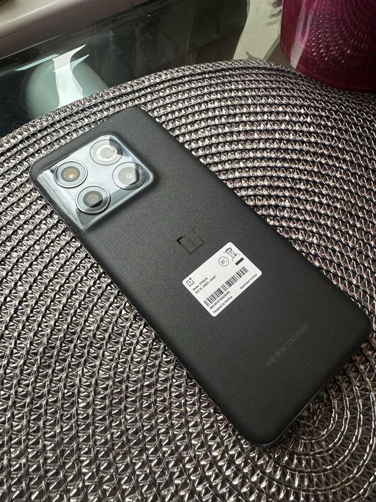 OnePlus 10t  (12/128.Snapdragon®8+Gen1)