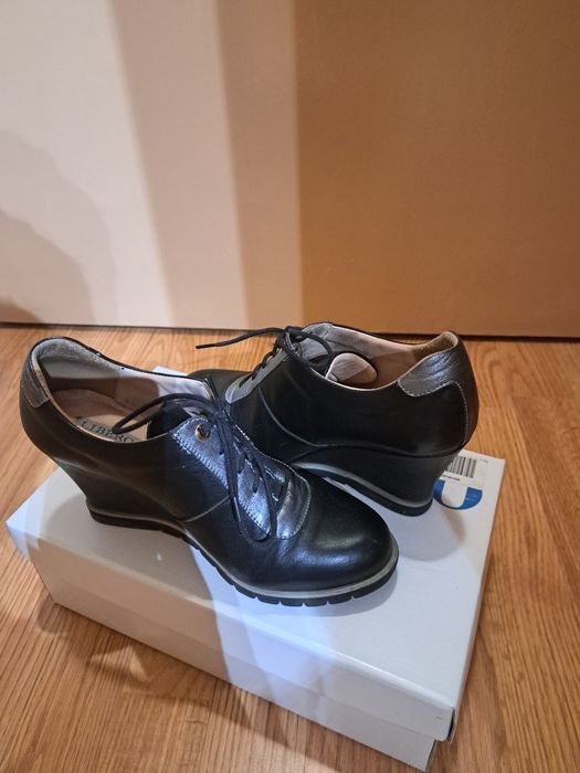 Botki marki Libero roz. 36