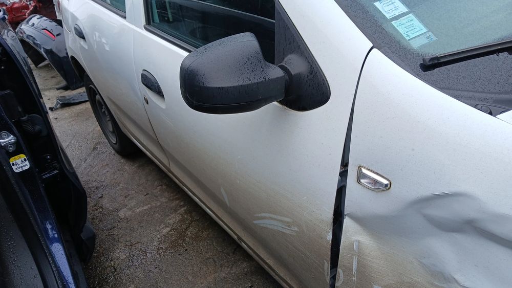 Porta frente direita DACIA Sandero II (5S_)