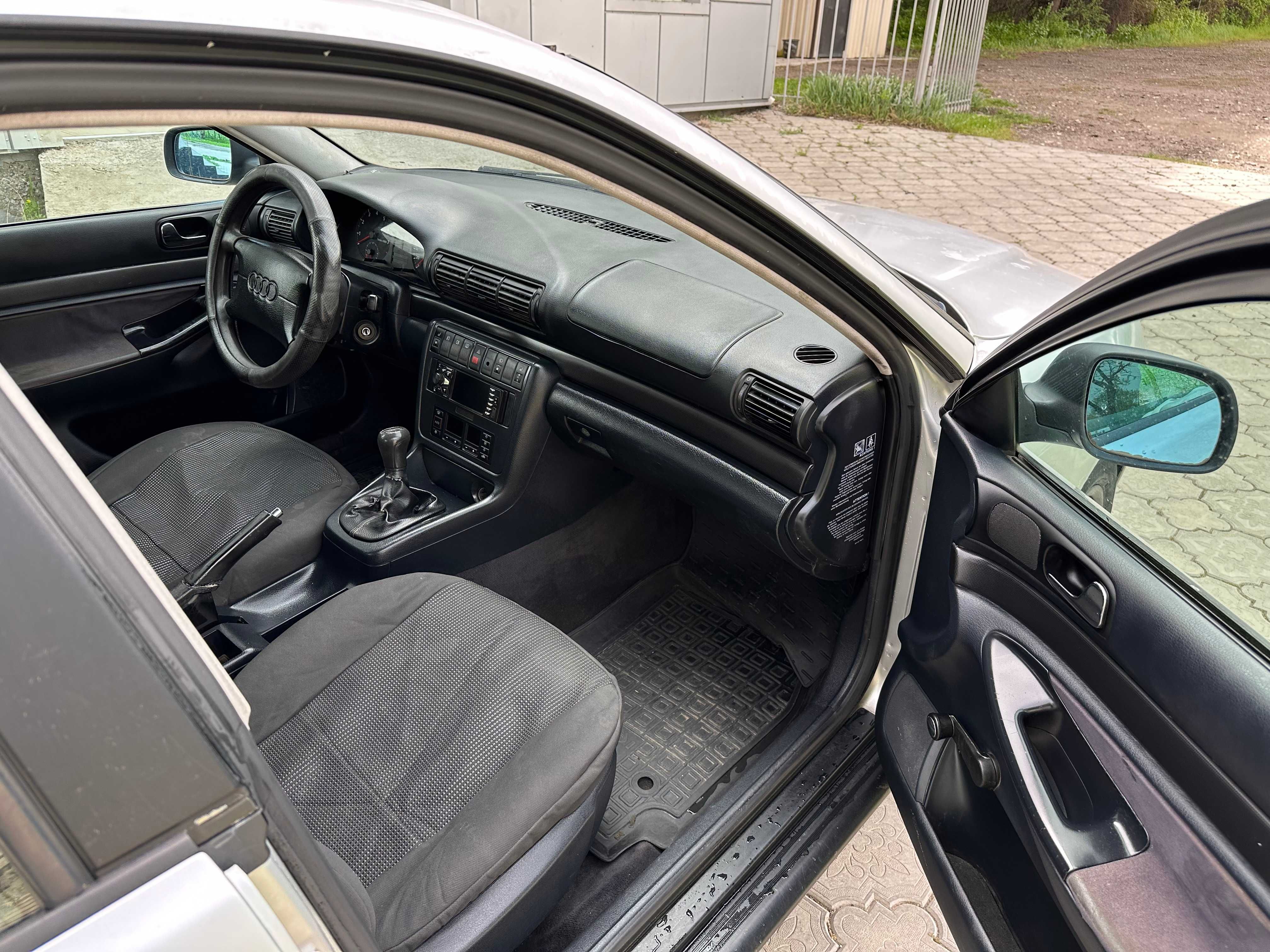 AUDI A4 1996 1.6 газ-бенз