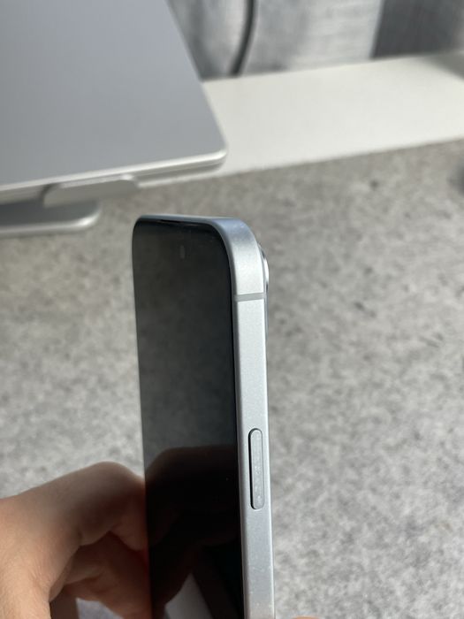 iPhone 15 Azul Claro 128GB - Excelente estado