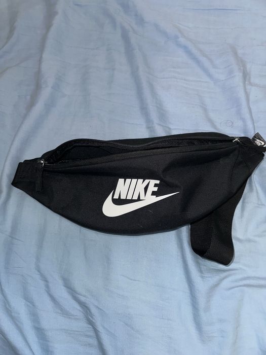 Bolsa poochete Nike nova