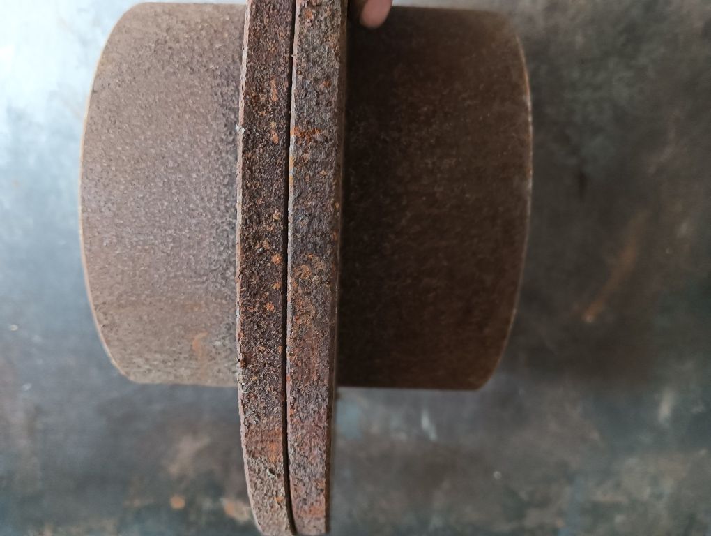 Tarcze hamulcowe tył tylne Audi A6 C5 rok 2001 diesel 2.5 TDI