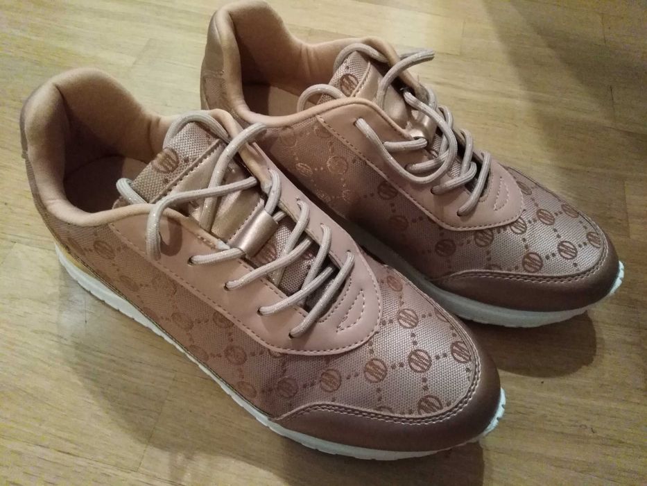 Buty damskie Mohito