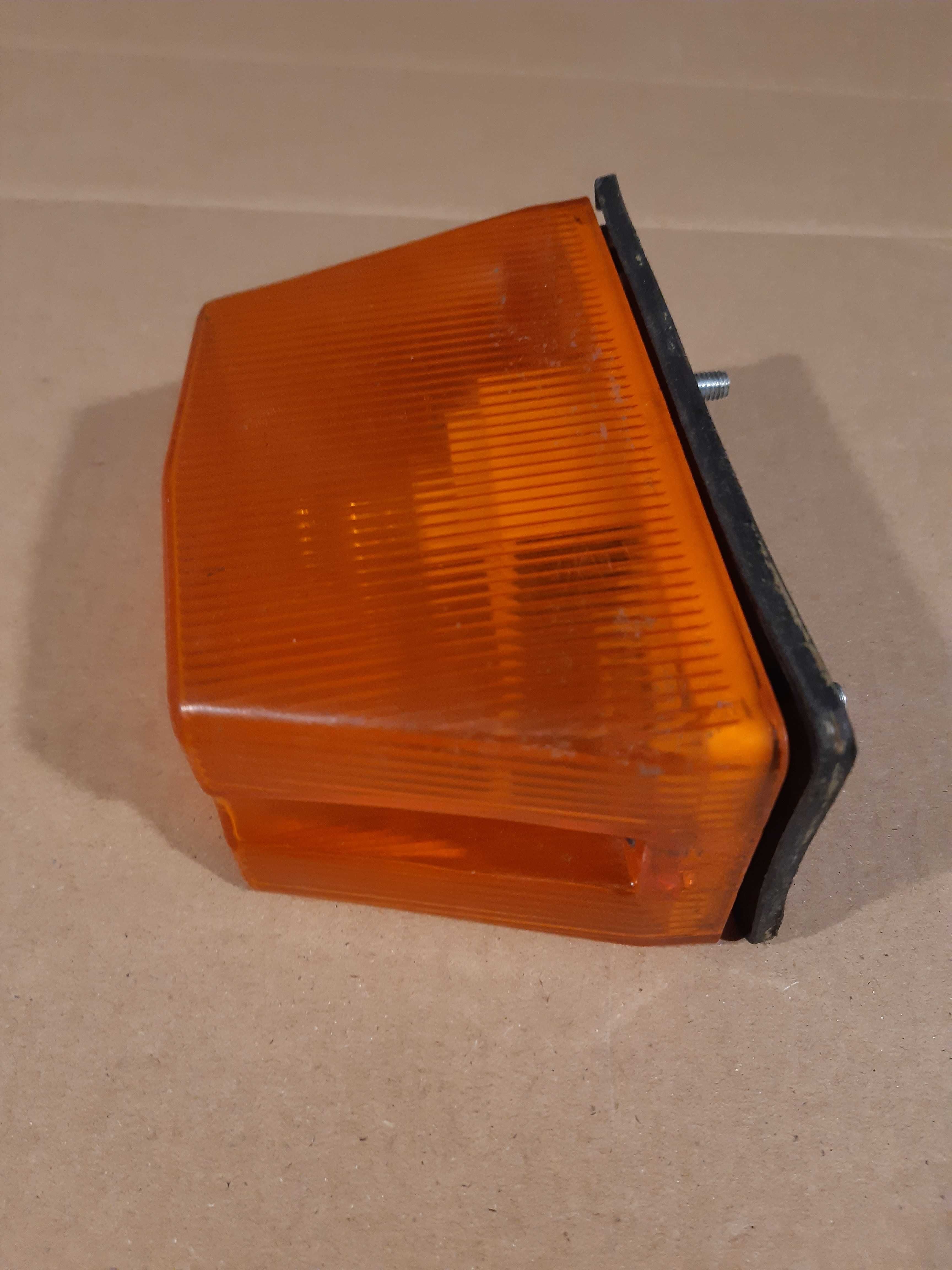 Lampa kierunkowskazu boczna Star 200, wysoka, stary typ.