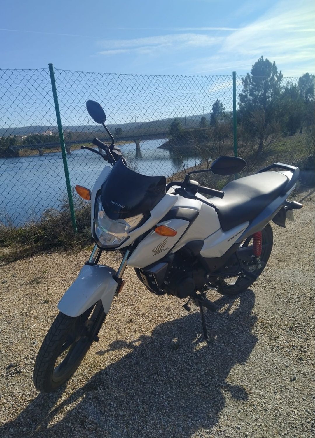Honda cb125f como nova