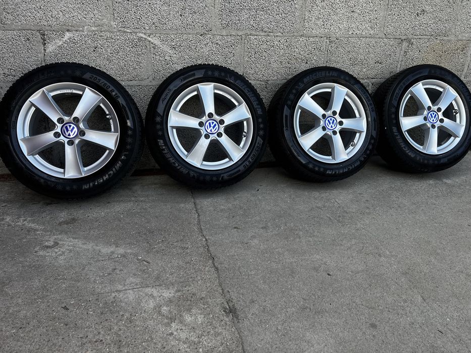 Alufelgi R16 5x112 VW Touran Passat Caddy Opony Zimowe 205/60/16