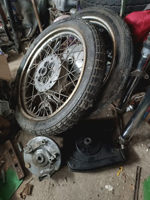 Двигуни Мінськ 12