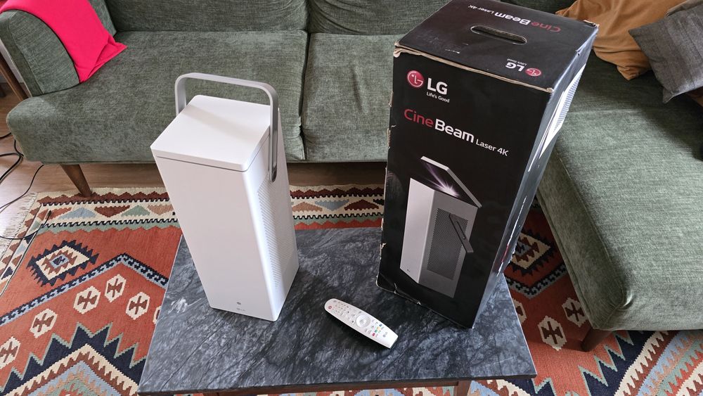 Projetor LG CineBeam Laser 4K - HU80SKW