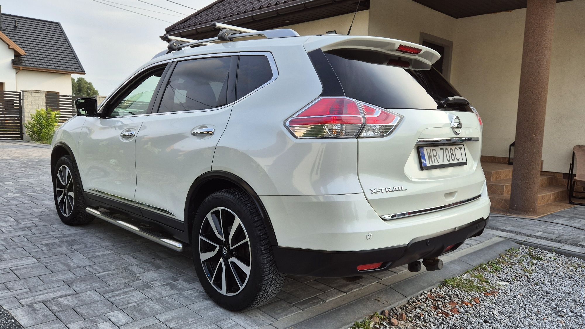 Nissan X-Trail * 2017 Rok * 7- Mio OSOBOWY !! HAK * ZADBANY !!