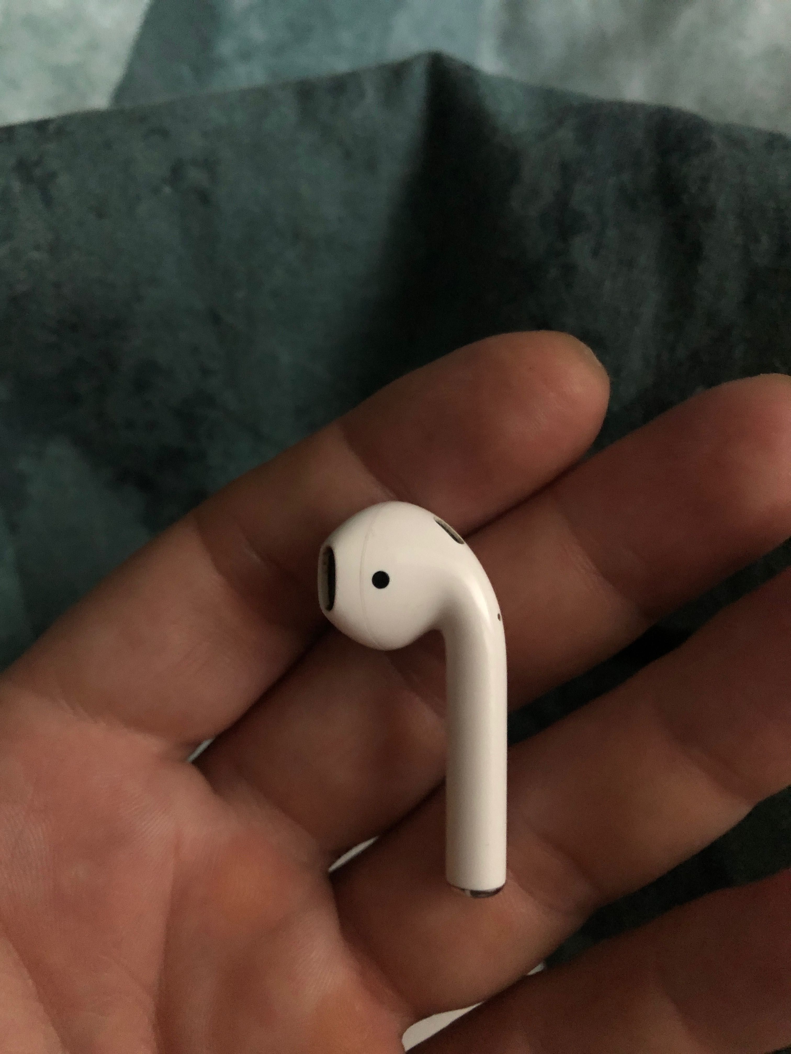 Air pods 2 Лівий навушник плюс футляр