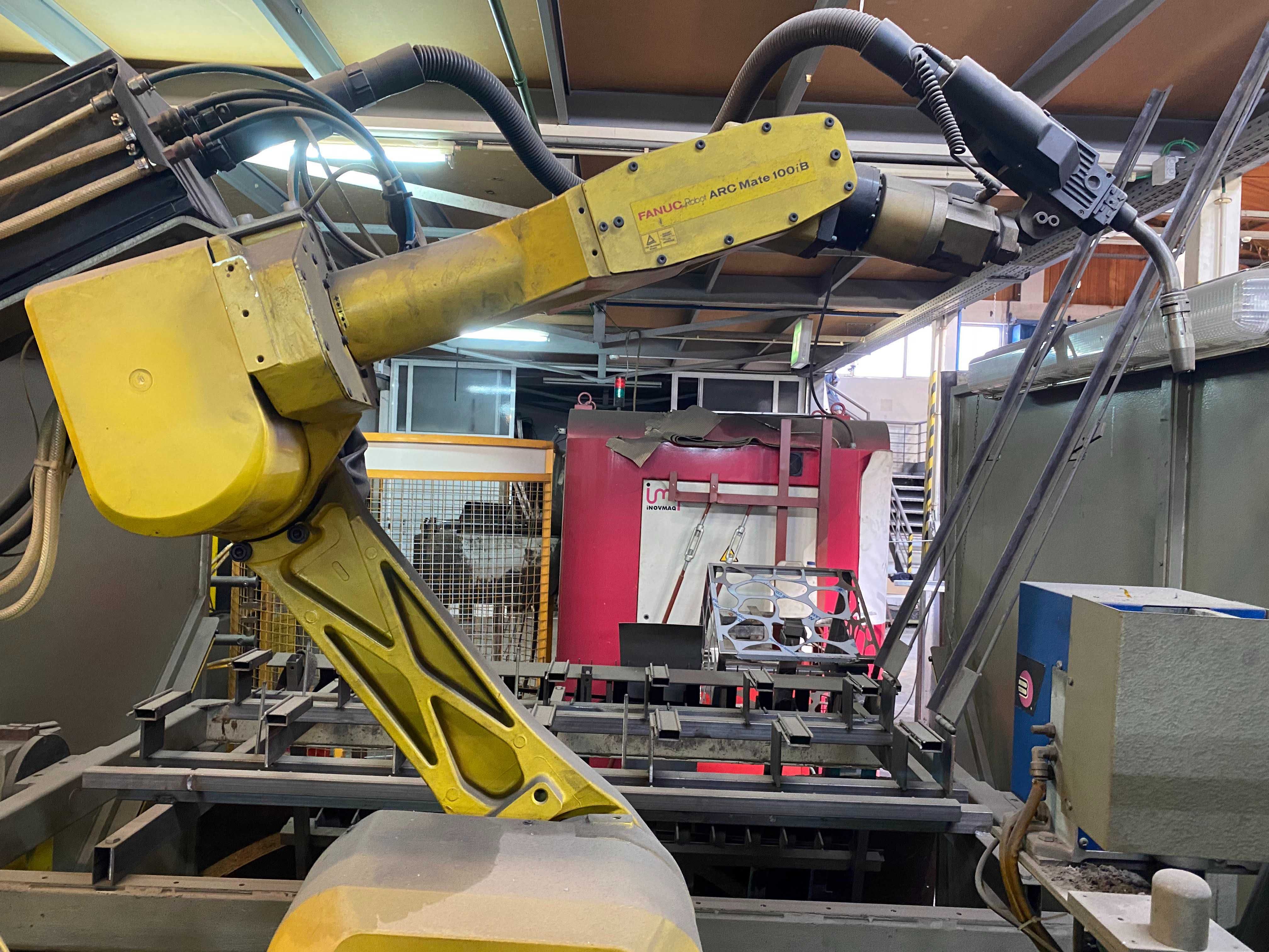 Robot de soldadura MIG MAG e TIG