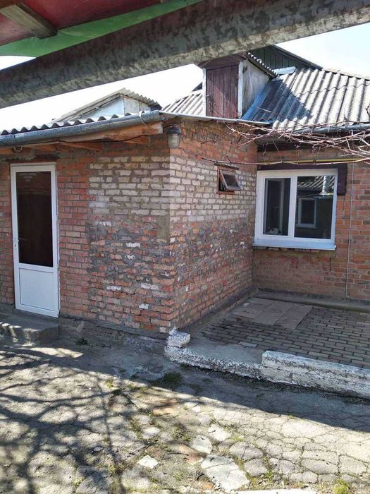 (5)   Продам будинок на Старому Місті 1122