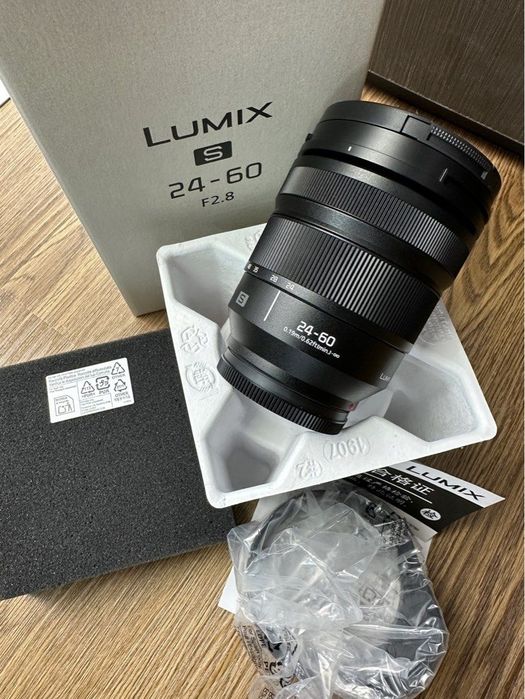 Lumix S 24-60 f.2/8 (como nova)
