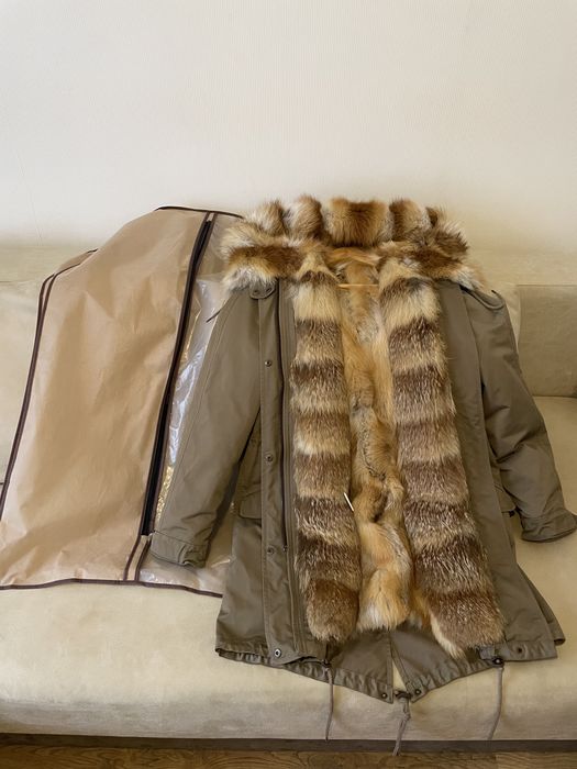 Парка з натуральним хутром лисиці