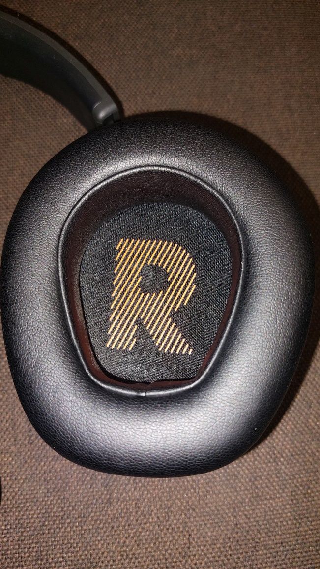 Ігрові навушники JBL QUANTUM200