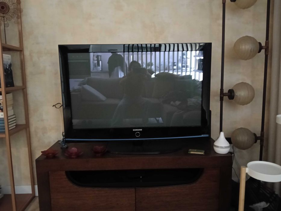 Televisão Samsung Grande