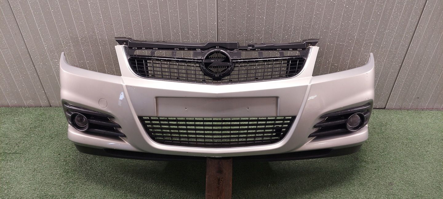 Zderzak przód Opel Vectra C Lift lak: Z167